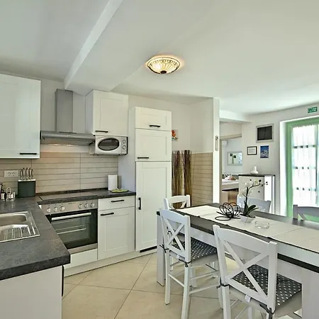 Villa Medulin Stone Zadie *