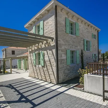 Villa Medulin Stone Zadie *